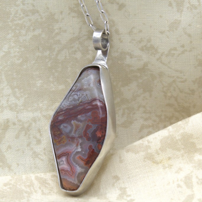 red lace agate