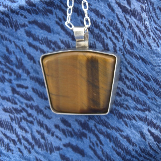Tiger Eye / Tiger Iron