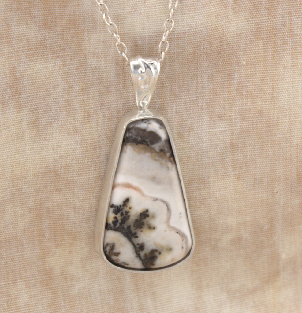 Silver Lace Onyx pendant in sterling silver