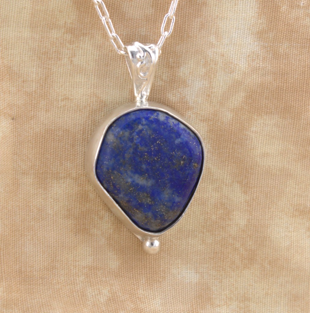 Lapis Lazuli pendant in Sterling Silver