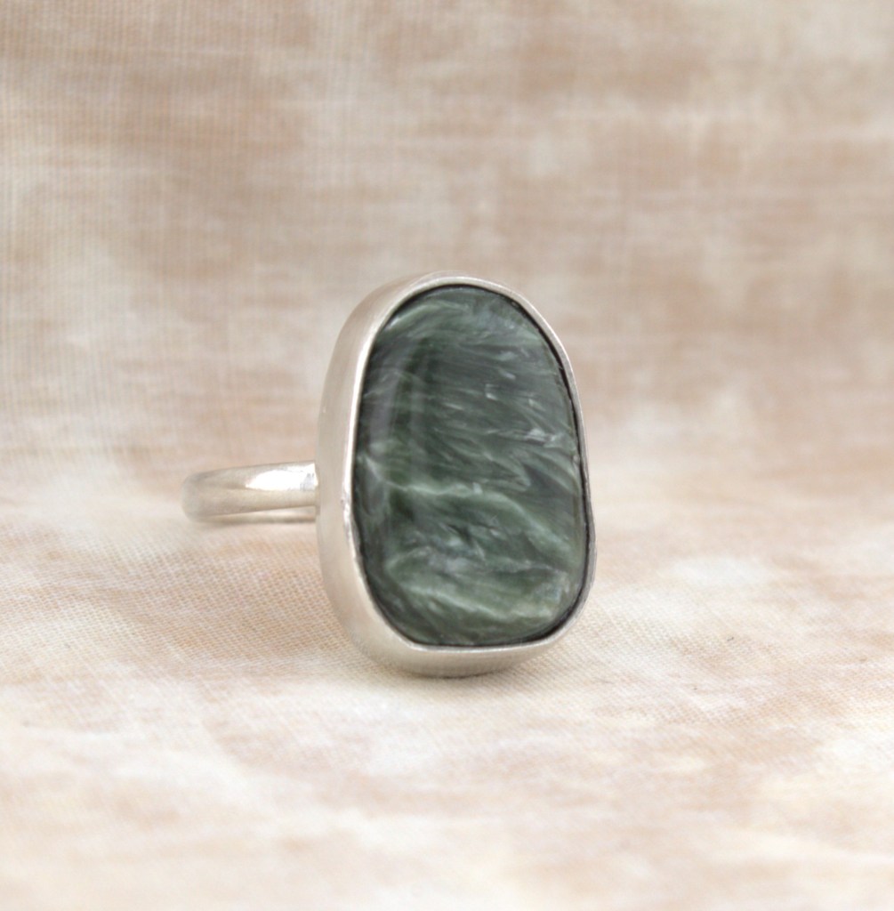 Seraphinite ring in sterling silver