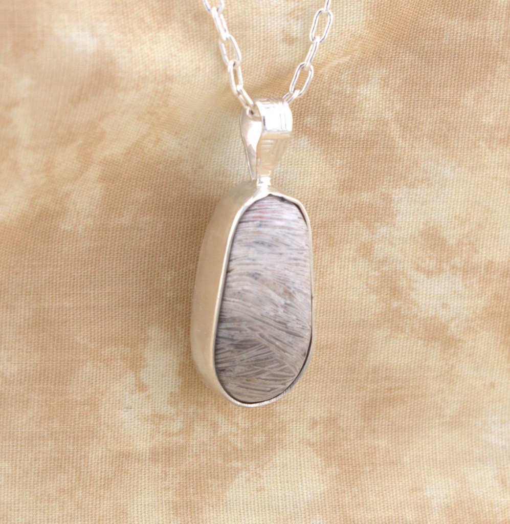 lattice lace agate pendant in sterling silver