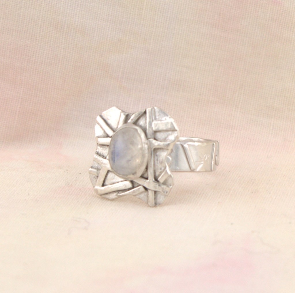 moonstone ring in sterling silver