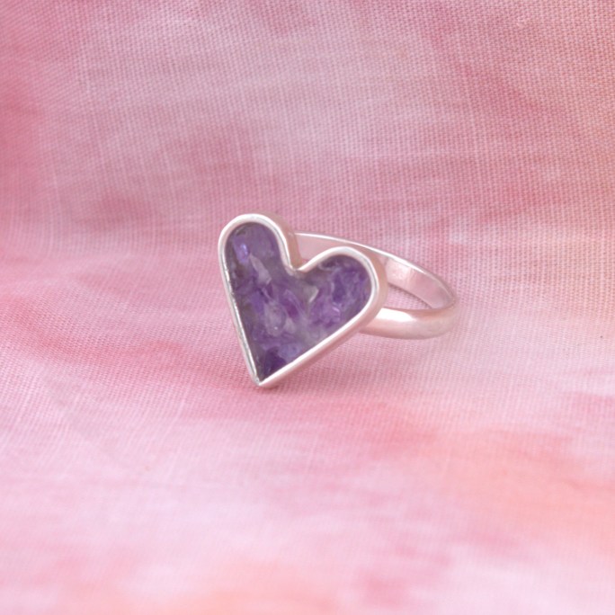 sterling silver heart ring with amethyst