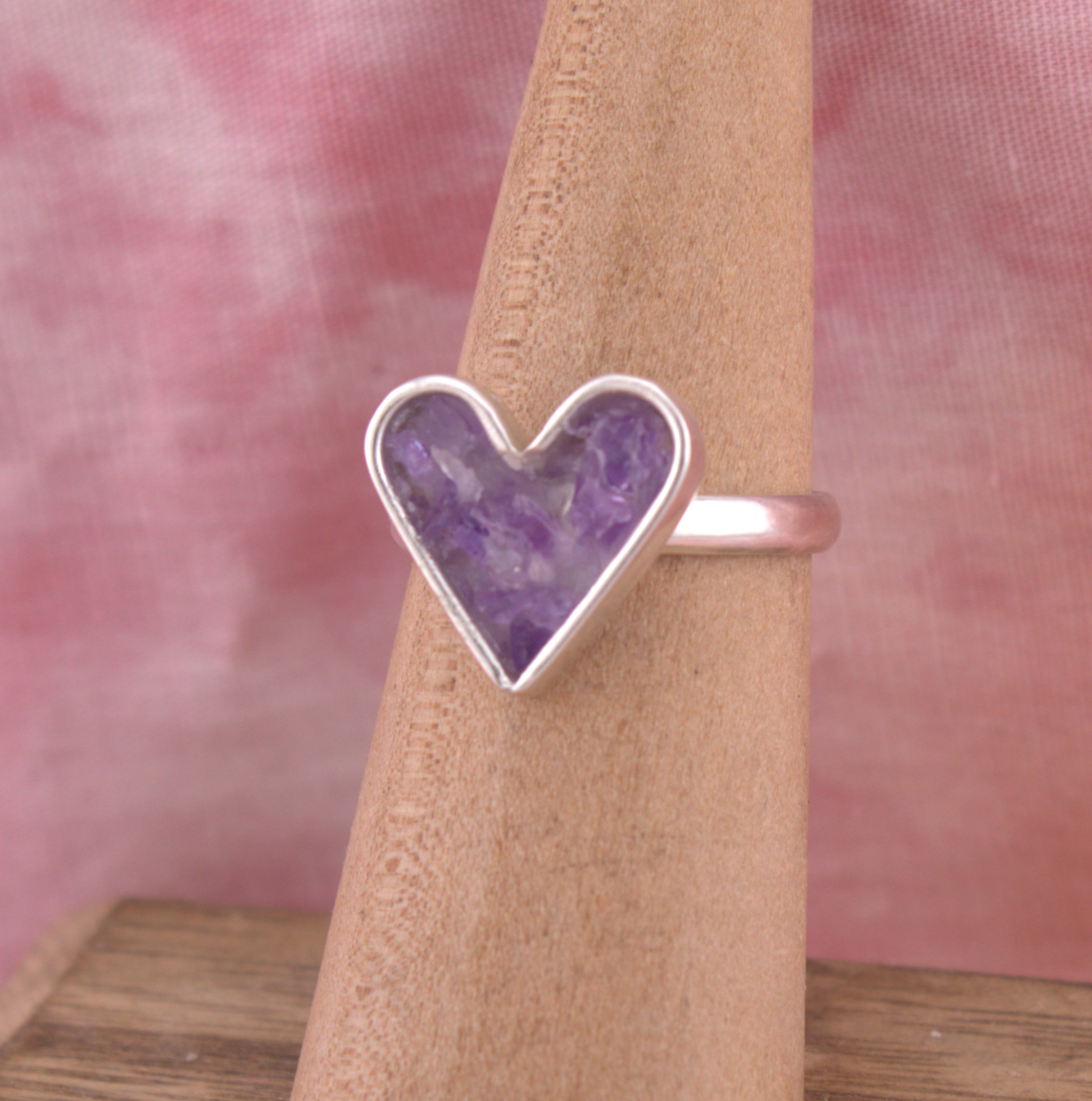 sterling silver heart ring with amethyst