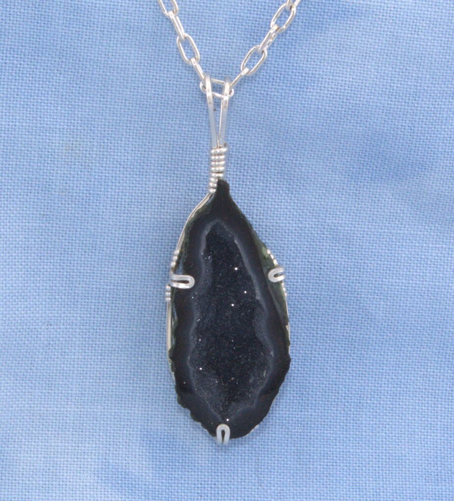 tabasco geode pendant