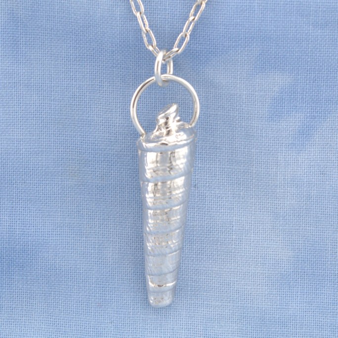 Sterling silver shell pendant