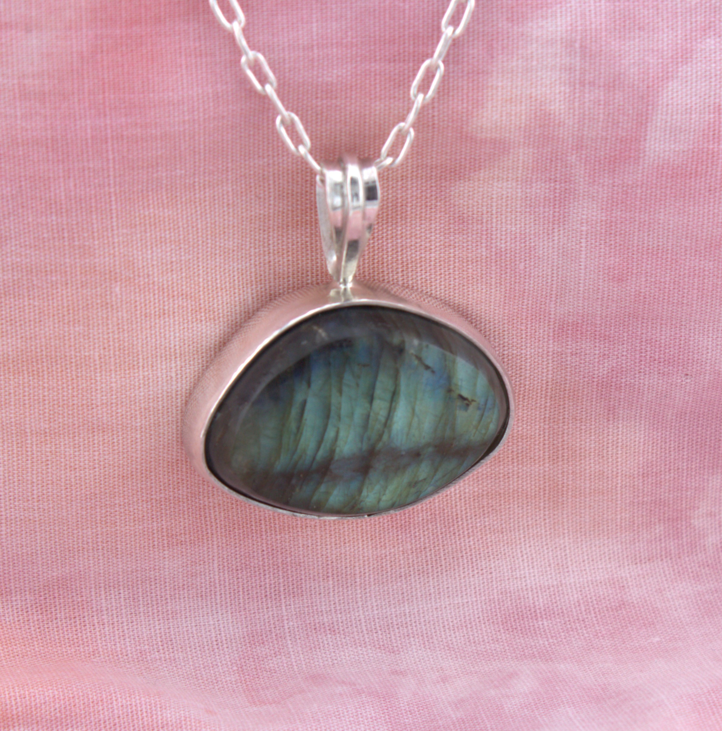 Labradorite pendant